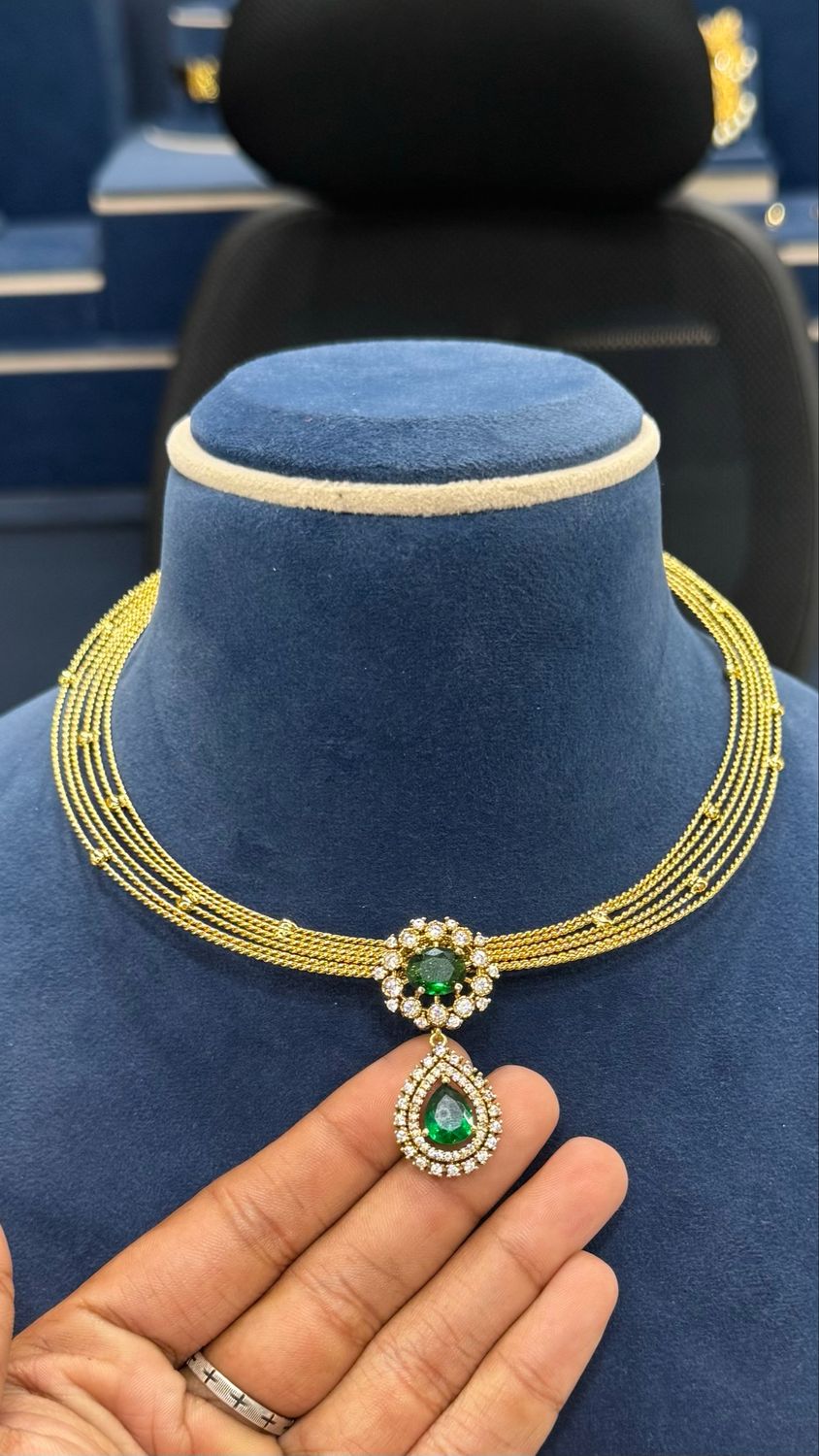 Mehendi Polish Hasli With Locket