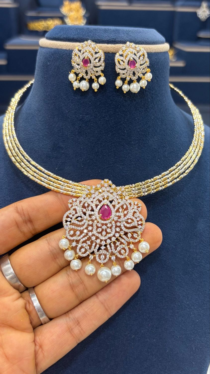 New Kanti With Diamond Locket Set