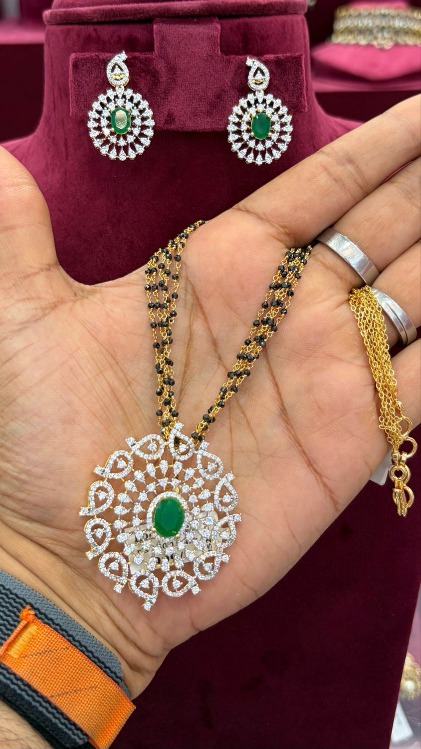 Blackbeads with GJ Locket Set