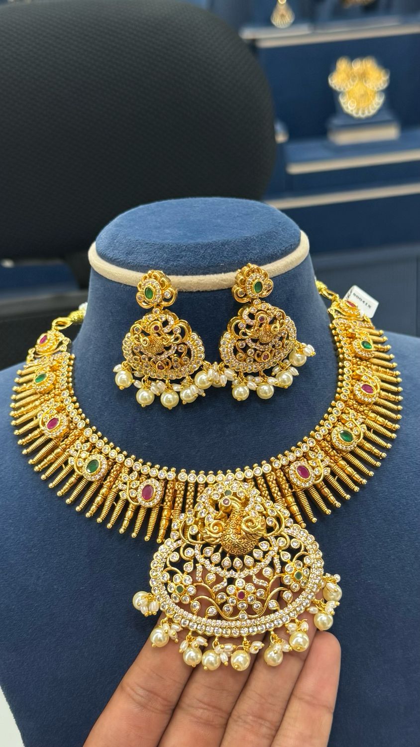 Nakshi Neckset