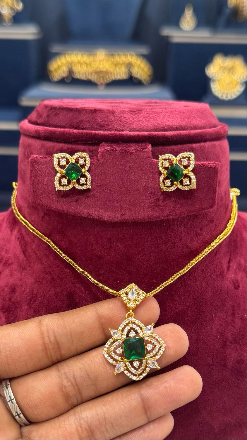 Budget Neckset