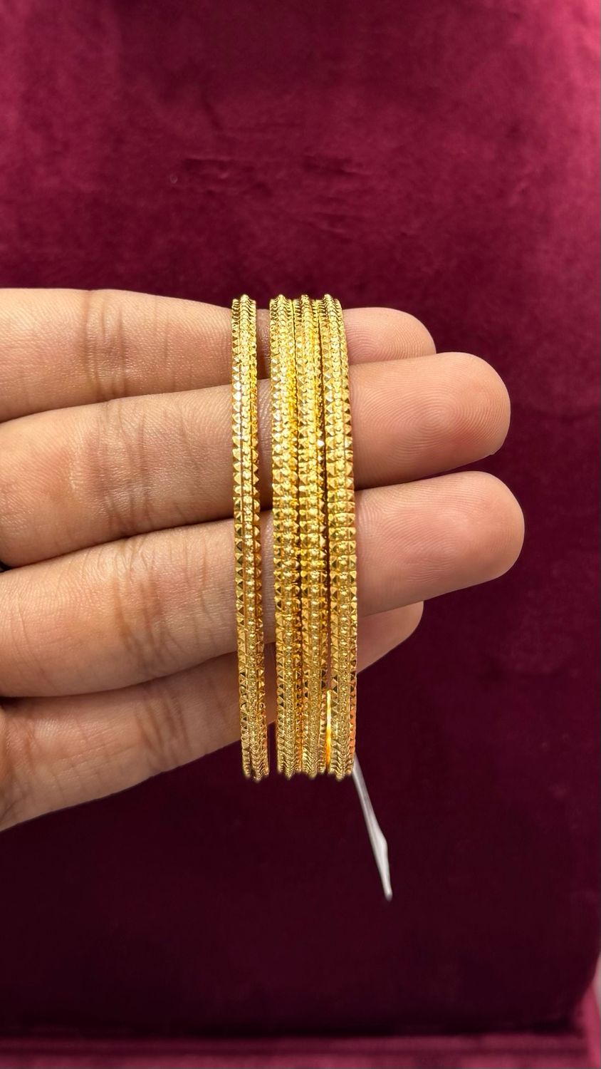 Special Gold Look Handmade Bangles