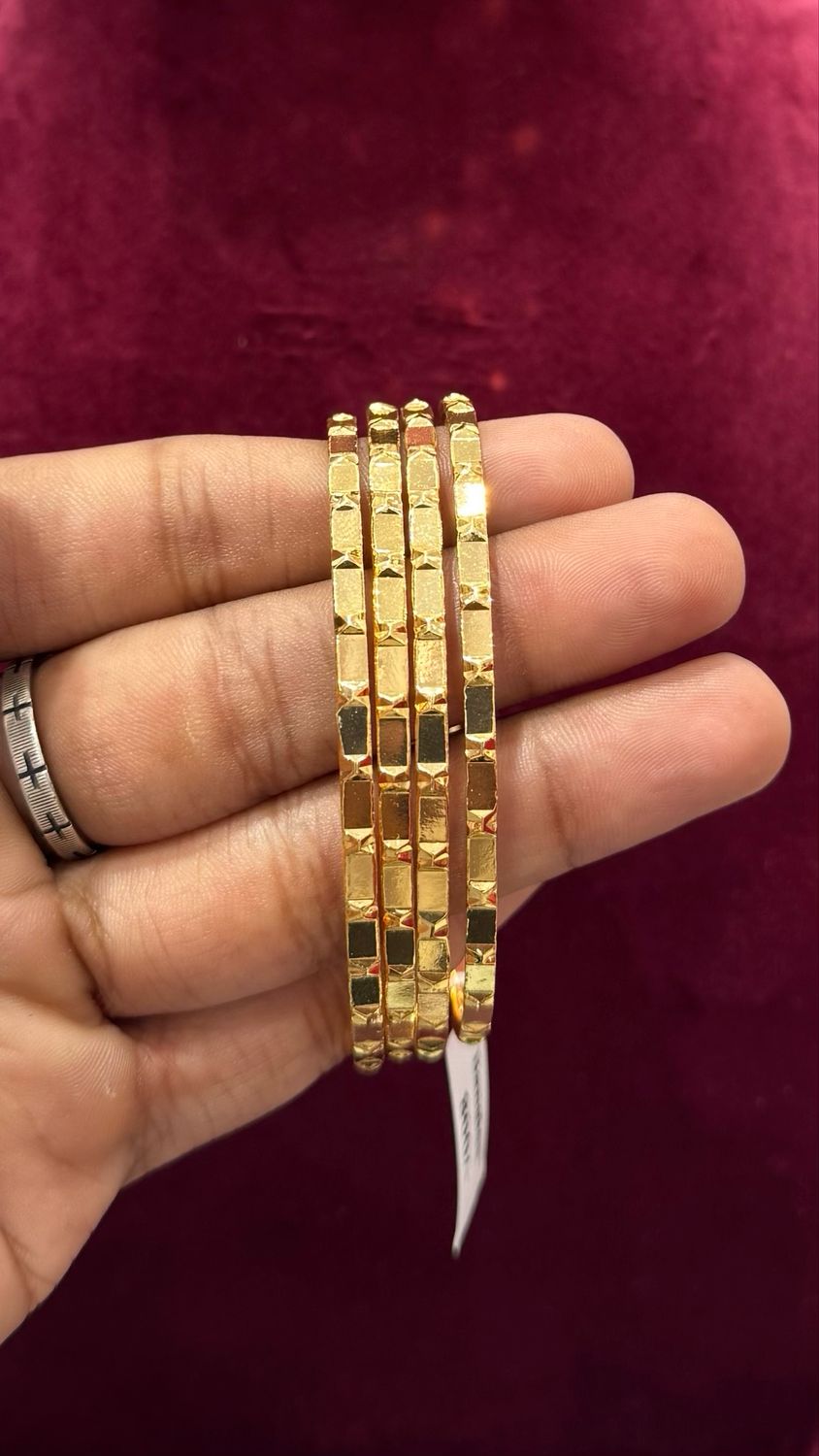 Special Gold Look Handmade Bangles