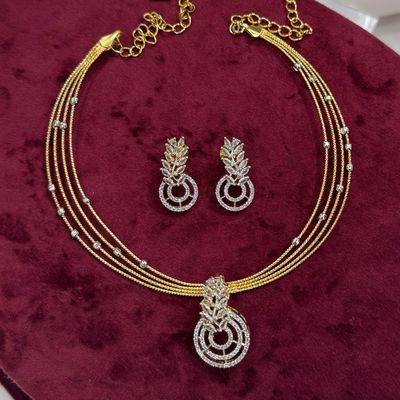 4 Lines Hasli Neckset