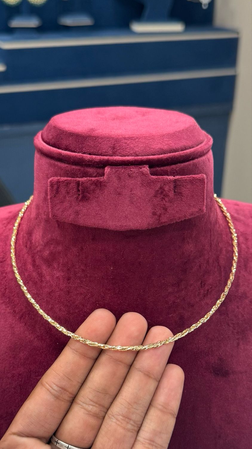 Flexible Plain Gold Hasli