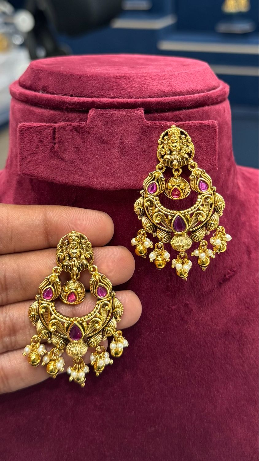 Kemp Chand Earings