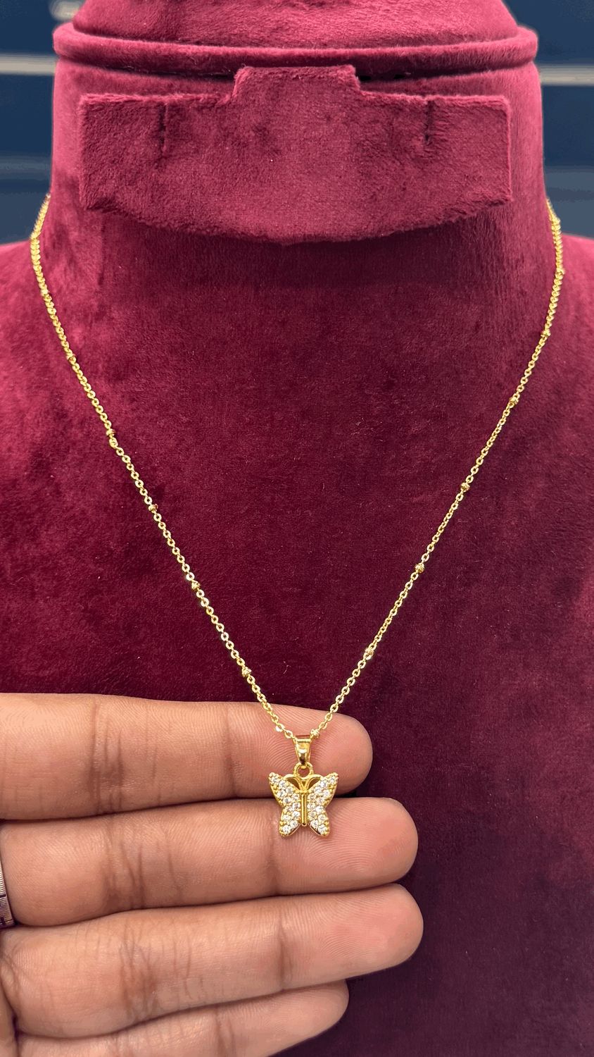 Simple Chain with Locket