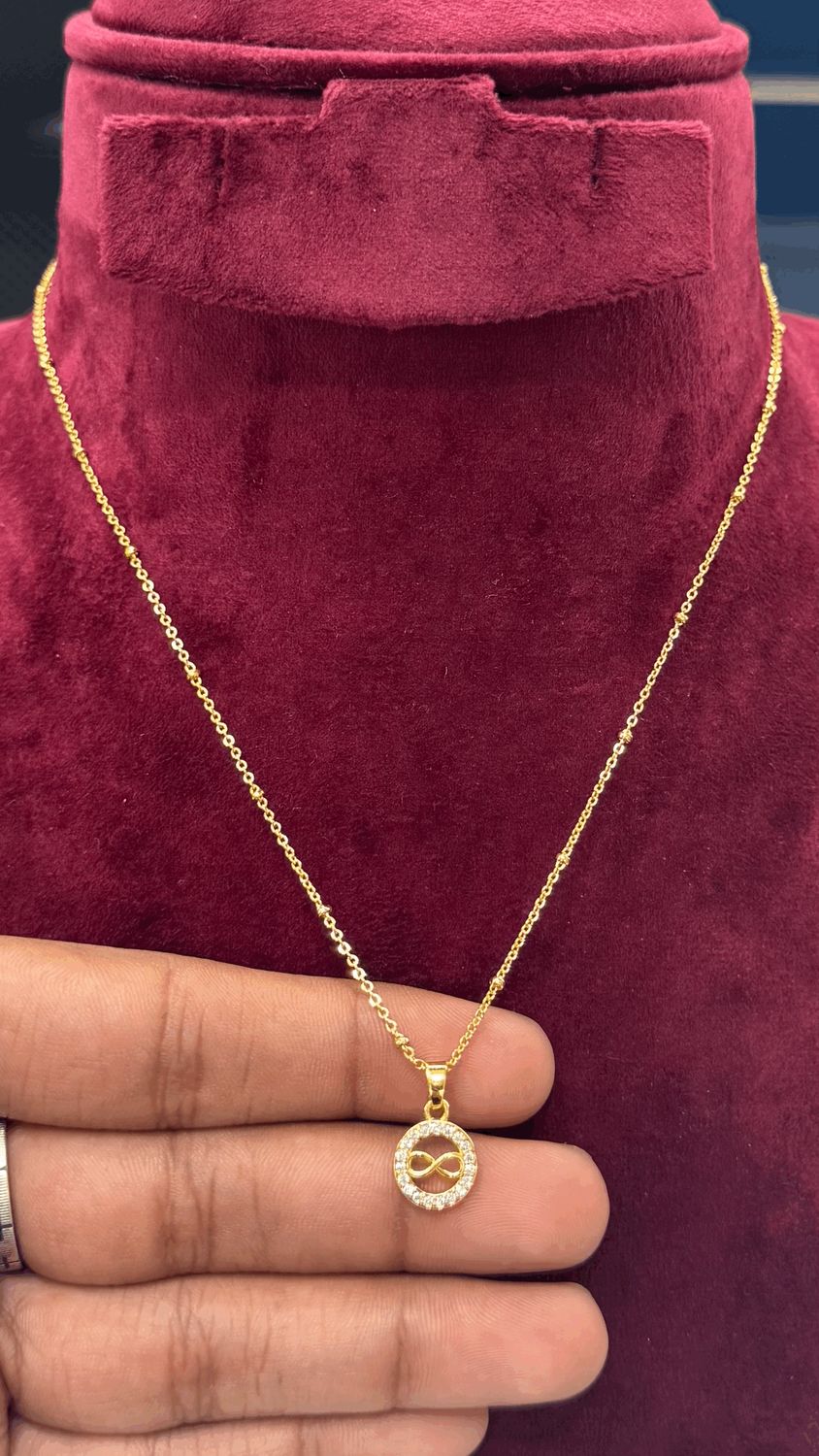 Simple Chain with Locket