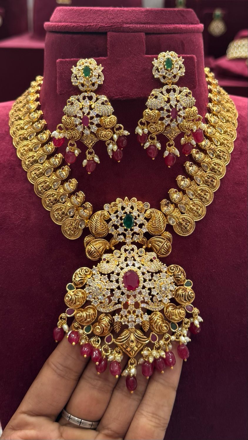 Nakshi Neckset
