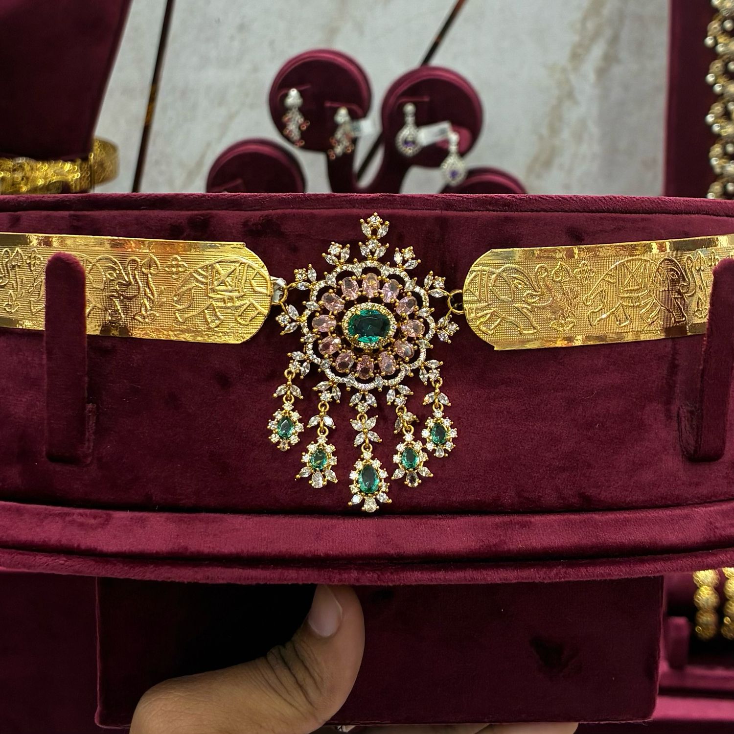 Simple Vaddanam with Cz Locket