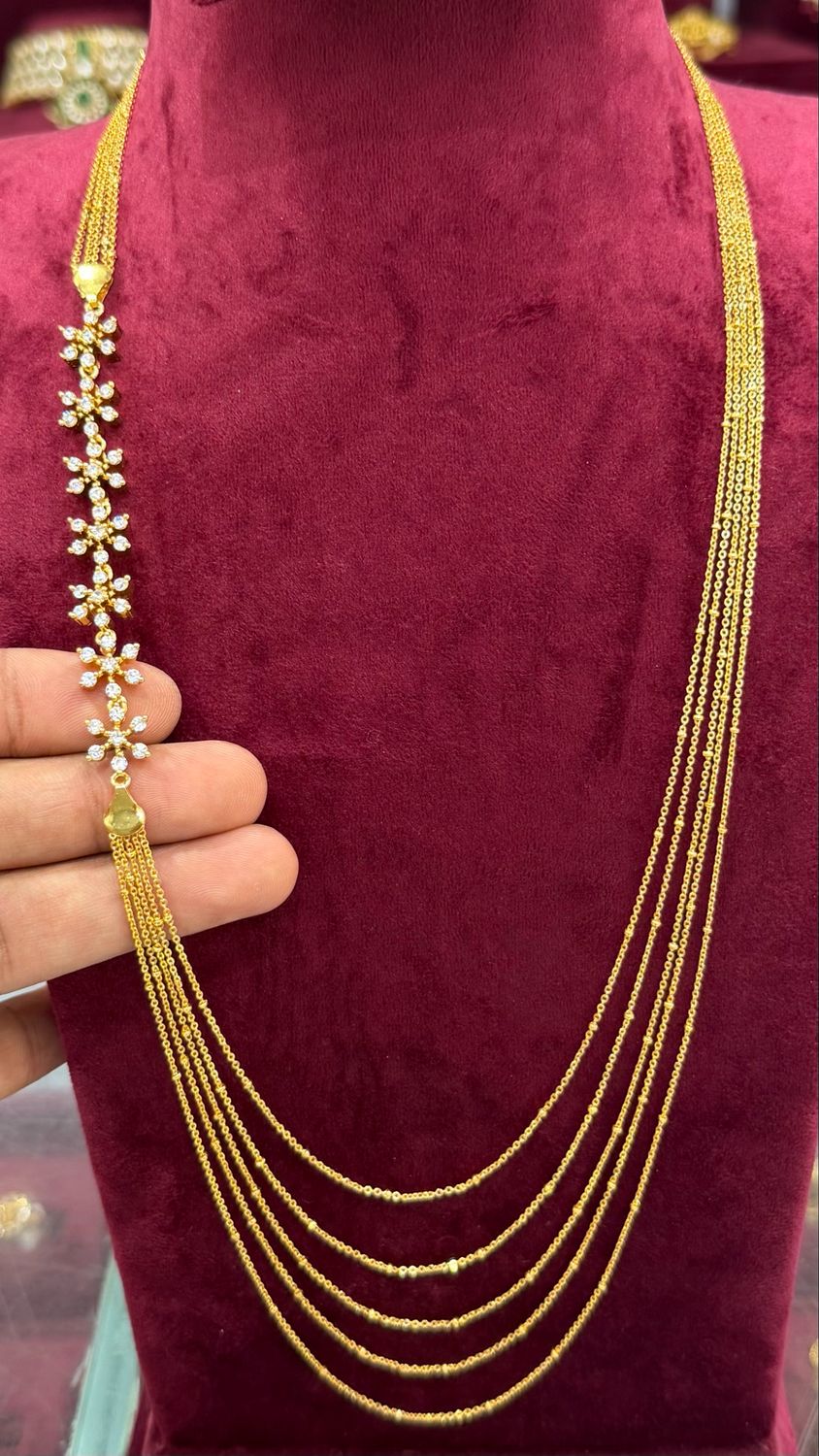 Diamond Look Step Chain