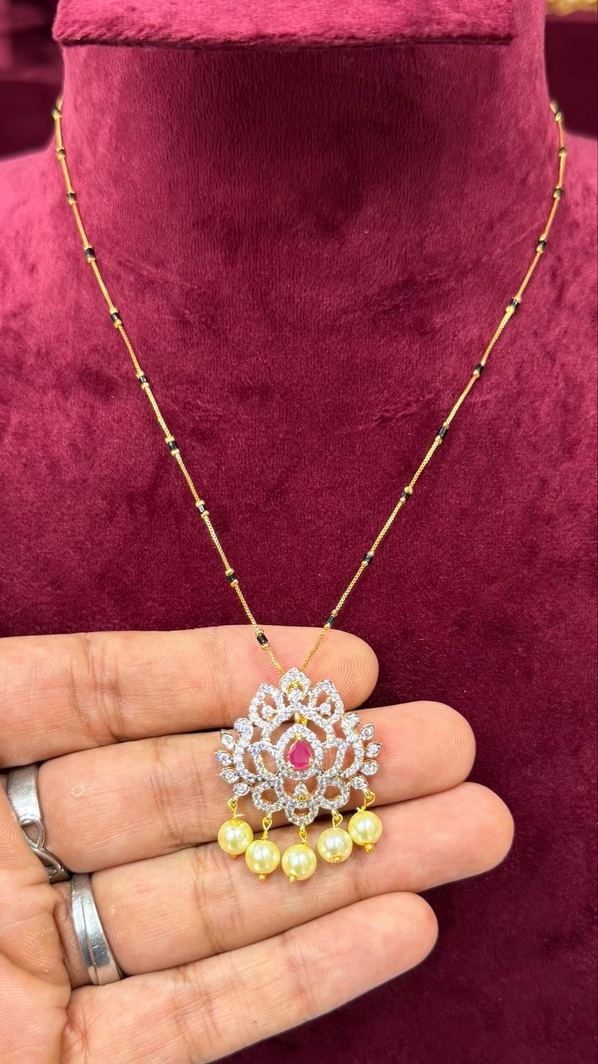 Cute Simple Blackbeads With Diamond Locket