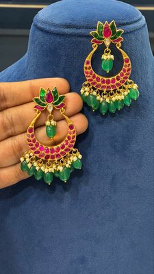 Jadau Earings