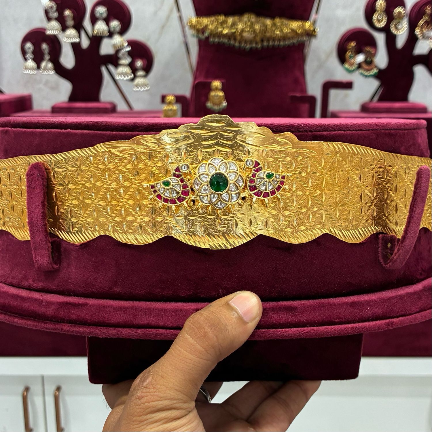 Flexible Jadau Locket Vaddanam