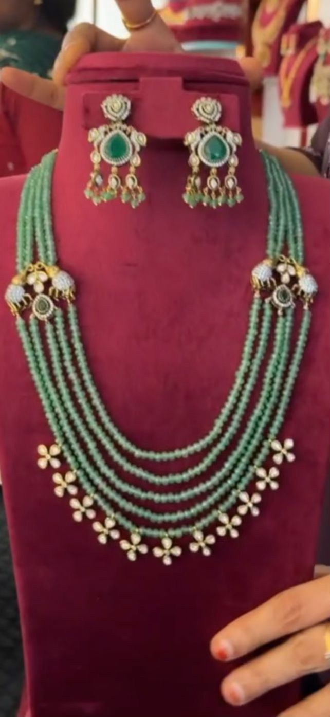 Beads Set With Victorian Side Lockets