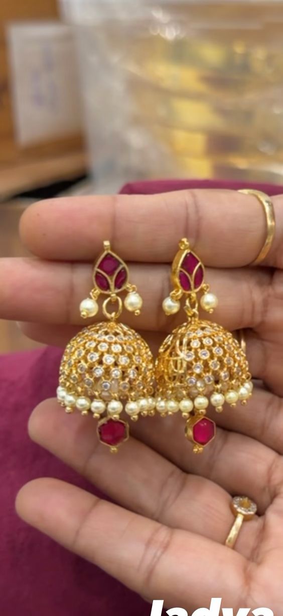 Jadav Jhumkas