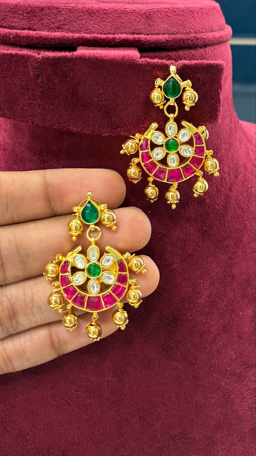 Jadau Hangings