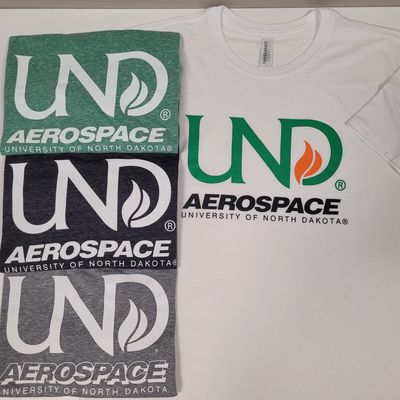 UND T-Shirt