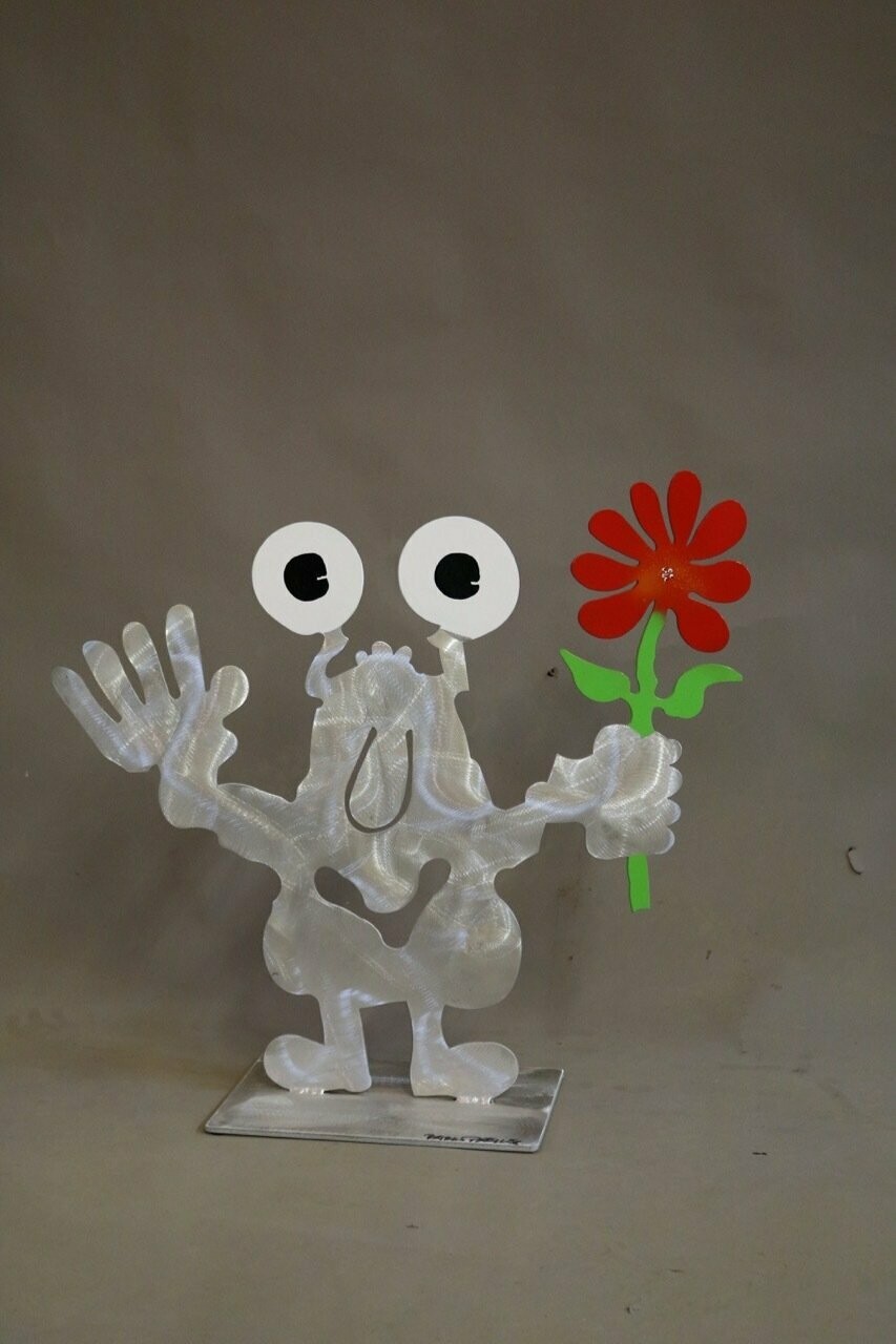 Patrick Preller -Gartenmonster mit Blume