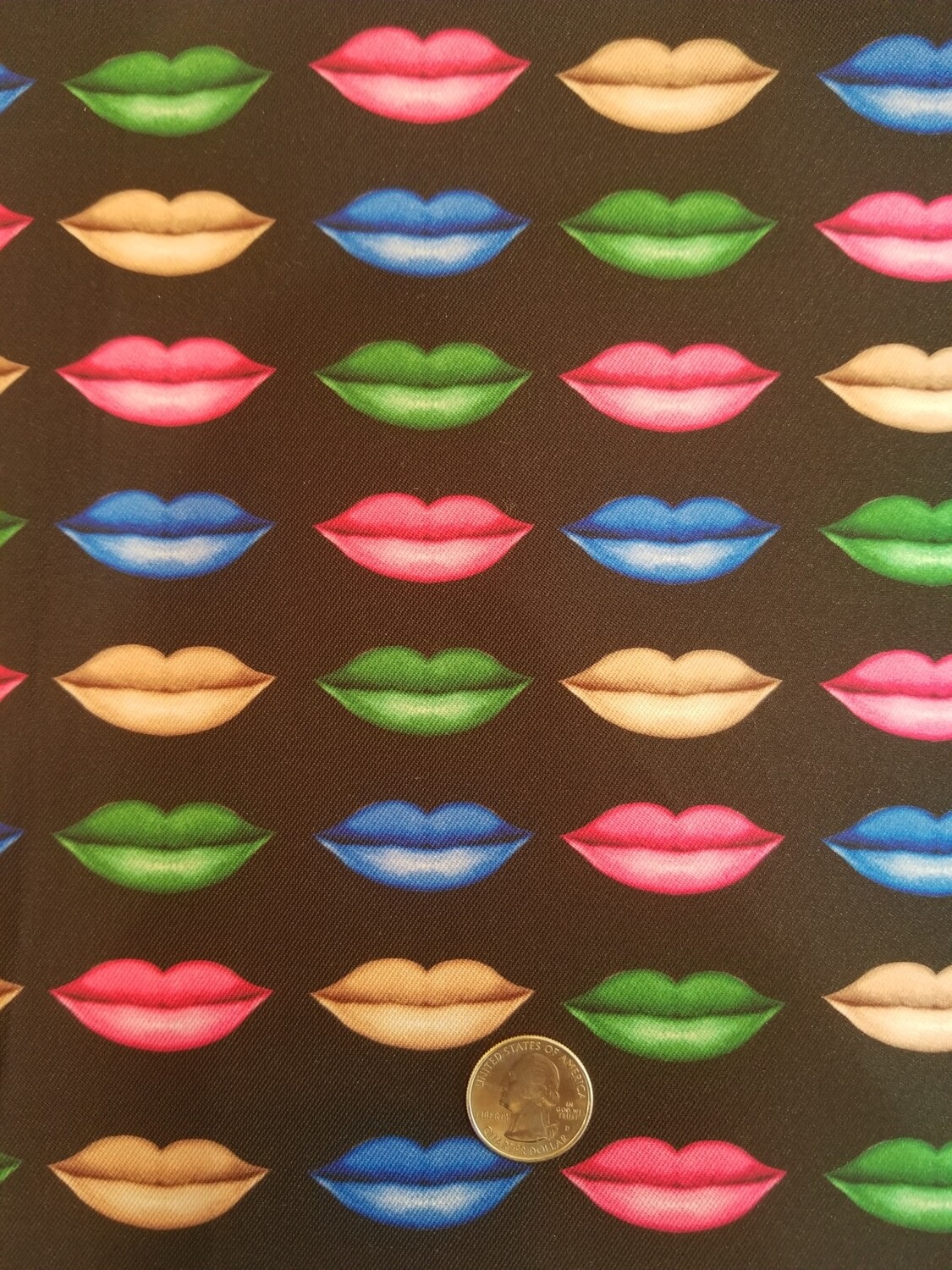 Milly  &quot;Lips&quot; Mask