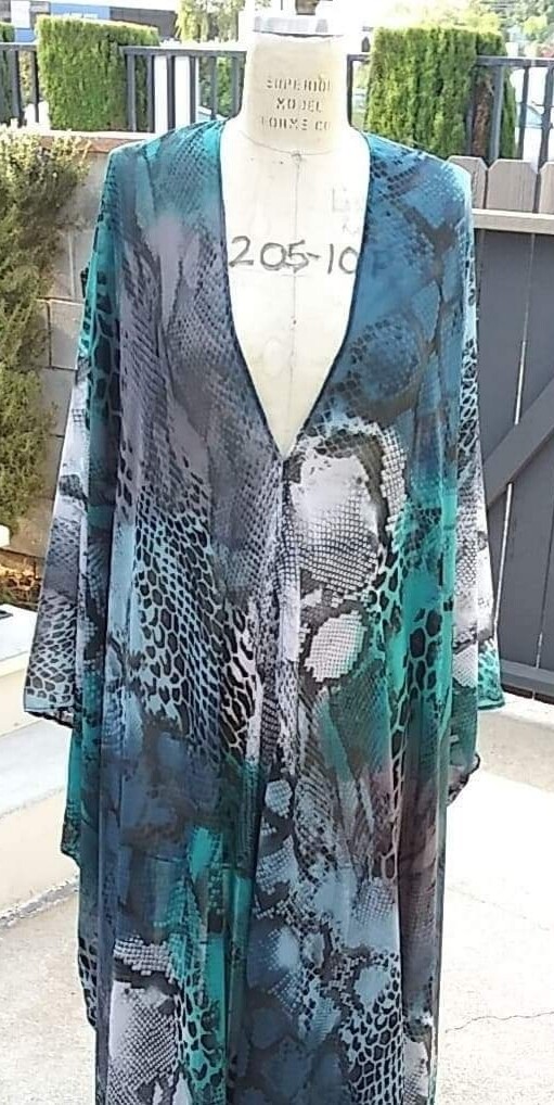 Symmetry &quot;Aqua Blue Snake&quot; Caftan