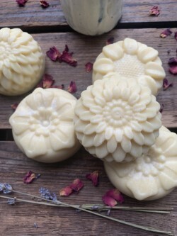 Oakwood Soaperie Lemon Cream Body Bar In Tin