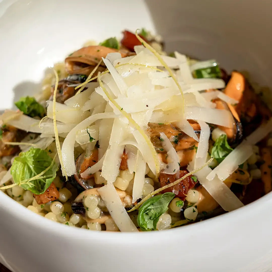 Fregola Cozze &amp; Guanciale