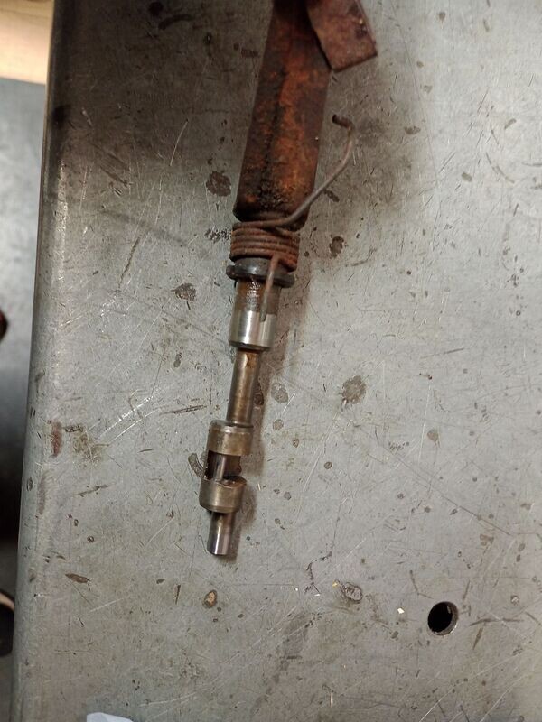 Husqvarna SM610S & TE610E Clutch Actuator with lever and spring USED