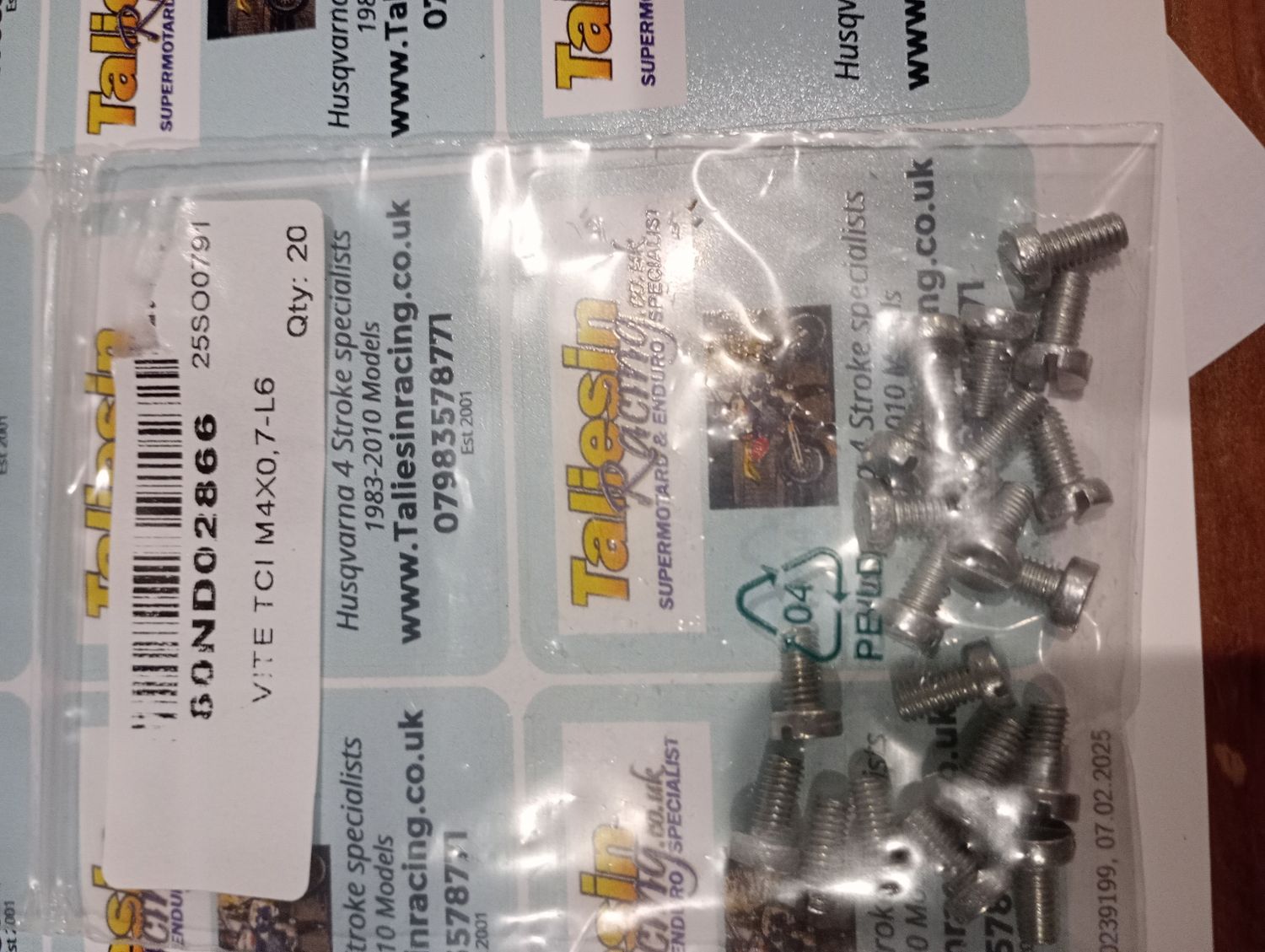 Small screw M4 Reed Petal 60ND02866