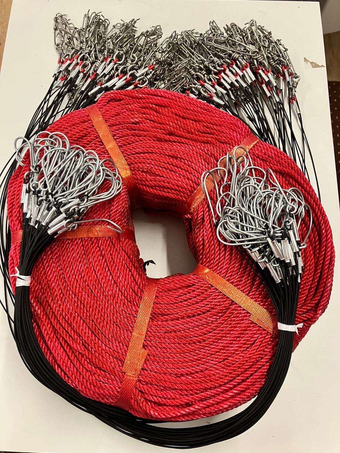 4mm Long Line Rope with clip on snoods x 400m 4mm Long Line Rope with clip on snoods x 400m