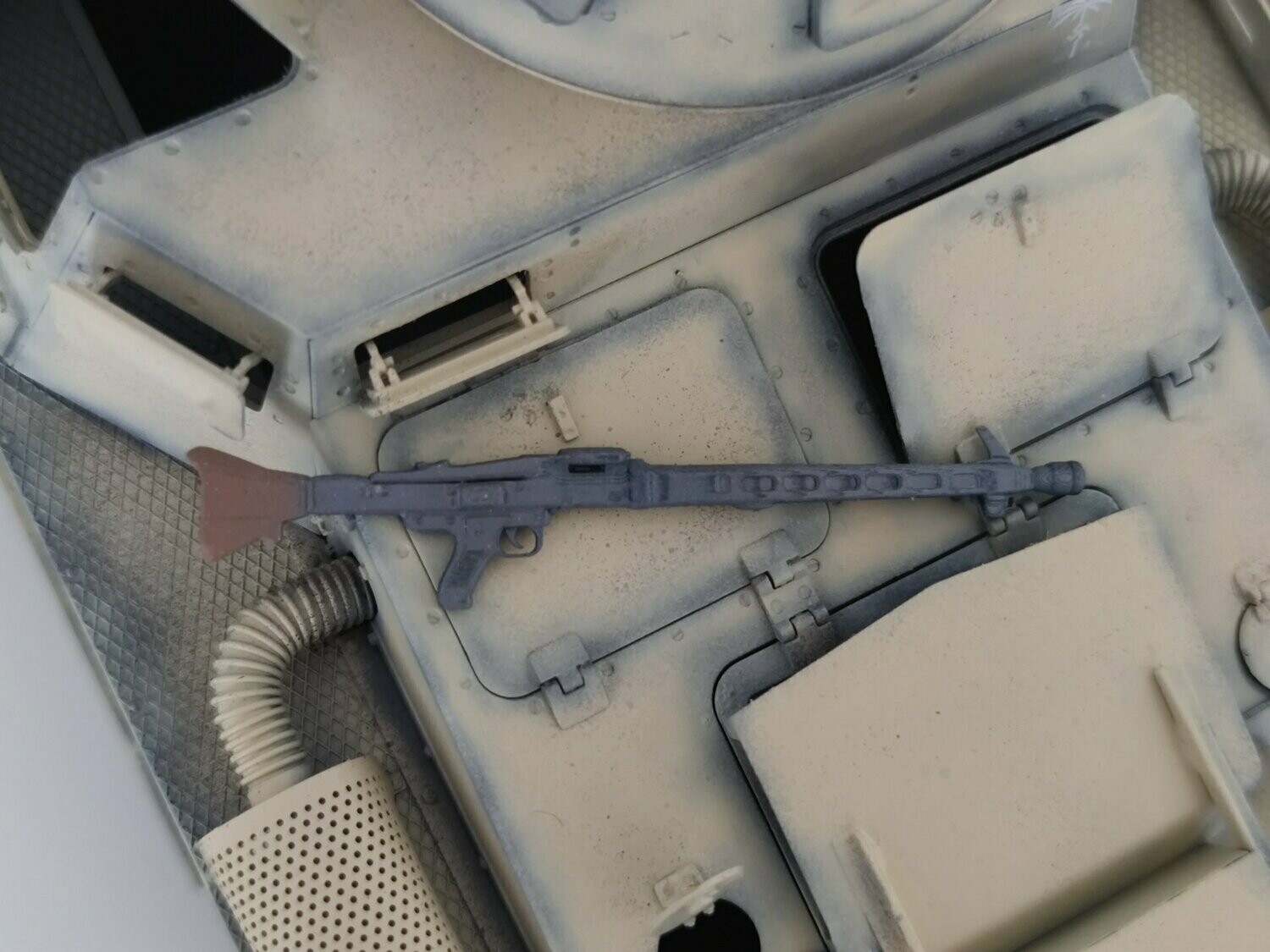 MG42 der Wehrmacht im Maßstab 1:16