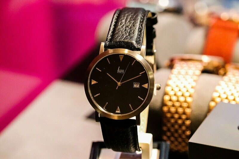 Armbanduhr black