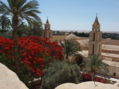 التسوق بالاديرة