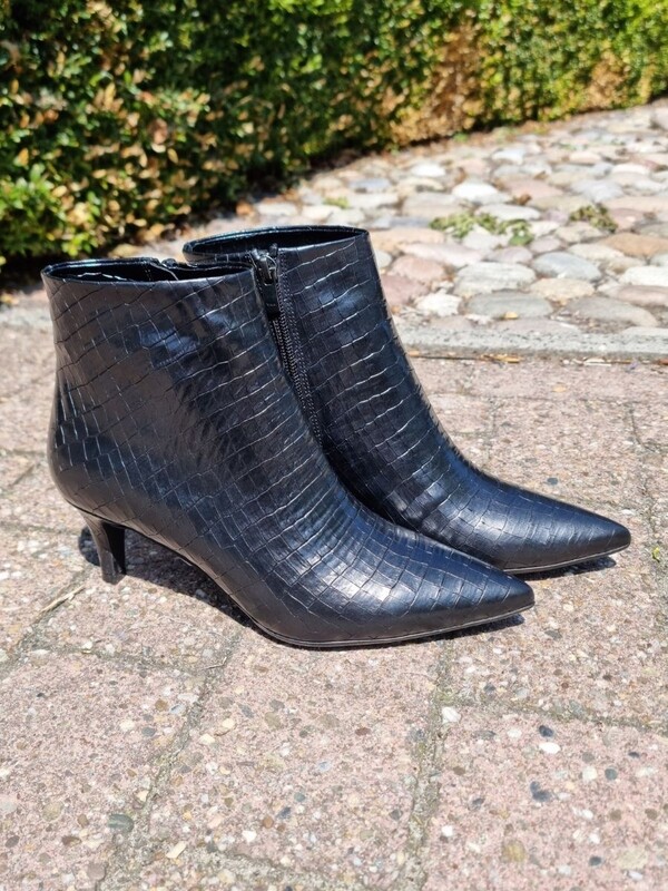 3931-4 CROCO ENKELLAARSJE BLACK | BABOUCHE