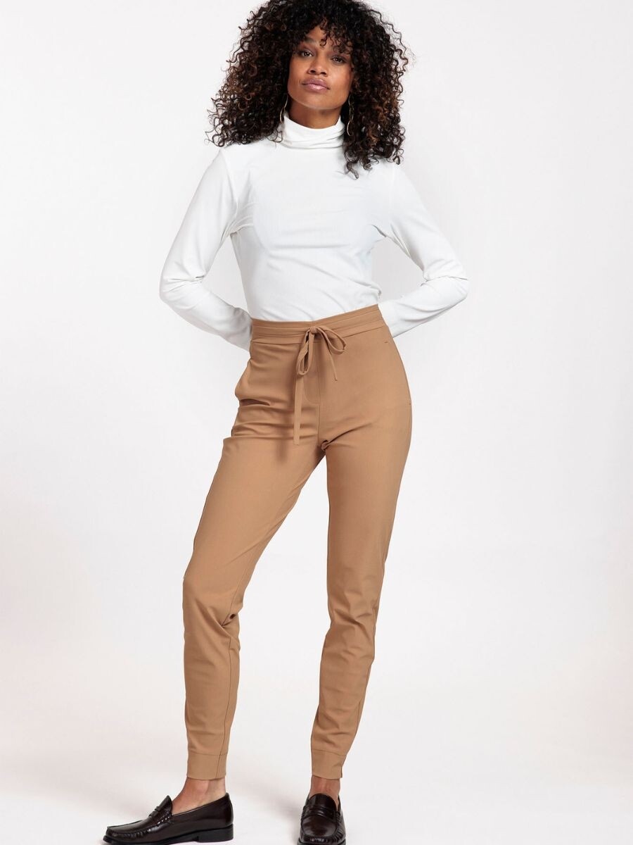 DOWNSTAIRS BONDED TROUSERS CAMEL | STUDIO ANNELOES