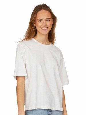 17258 HEDA LOOSE FIT T-SHIRT WHITE | SISTERS POINT