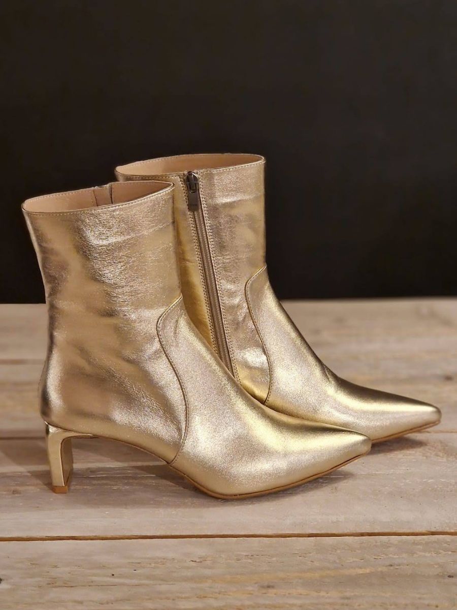 ELIN 18 LAARSJES GOLD BABOUCHE