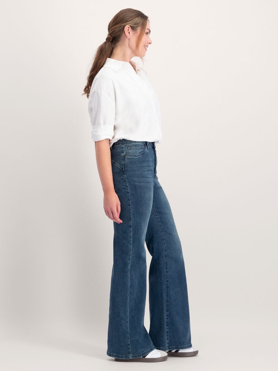 ANA FLARED JEANS SKY HIPE | FLOREZ ANA FLARED JEANS SKY HIPE | FLOREZ