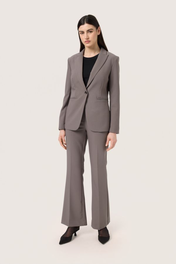 30407532 CORINNE SHORT BLAZER Dark Gull Gray | SOAKED IN LUXURY 30407532 CORINNE SHORT BLAZER Dark Gull Gray | SOAKED IN LUXURY