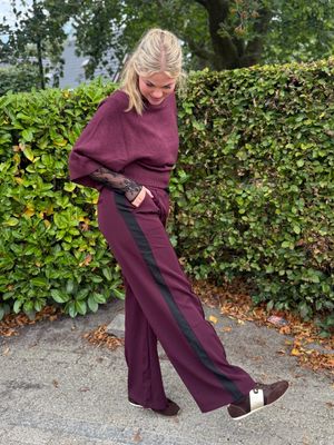 Bordeaux meets Lace