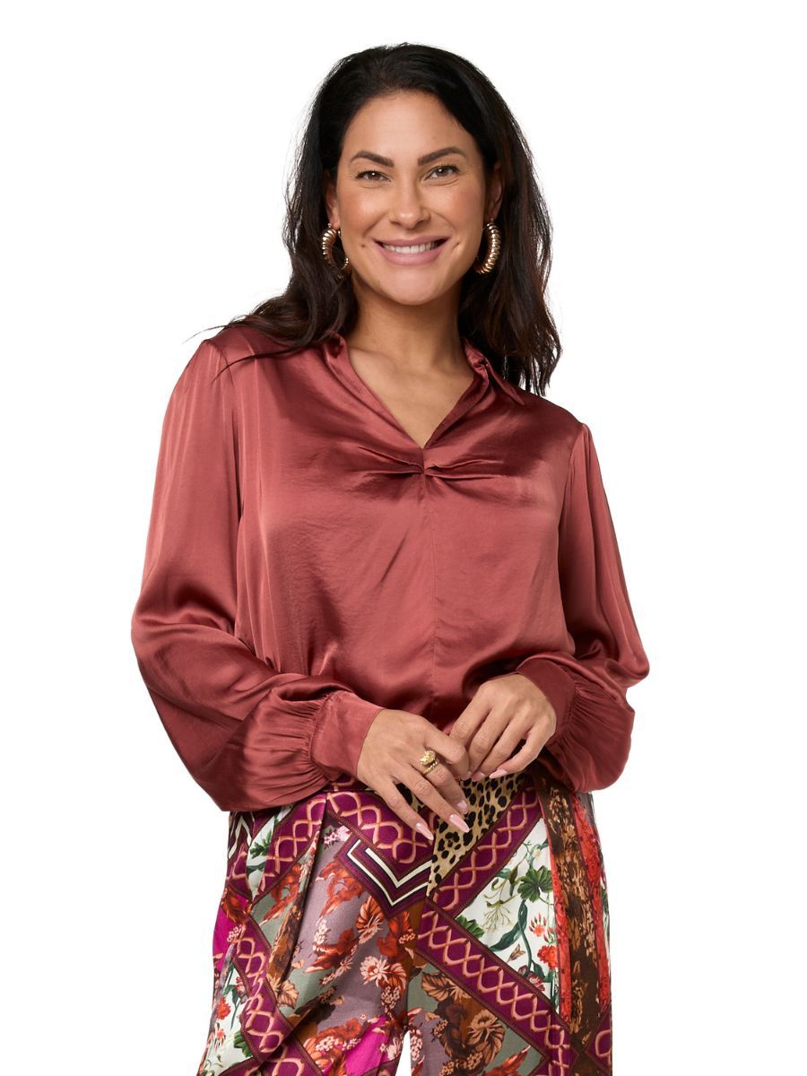Jade Satin Sienna brown top | Tessa Koops Jade Satin Sienna brown top | Tessa Koops
