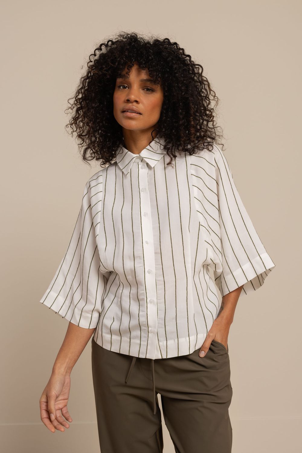 Fabienne stripeblouse offwhite/new army | Studio Anneloes Fabienne stripeblouse offwhite/new army | Studio Anneloes