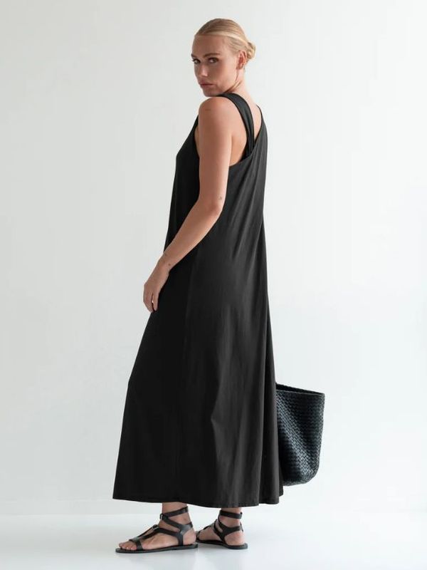 Tedi dress black | Juul & Belle