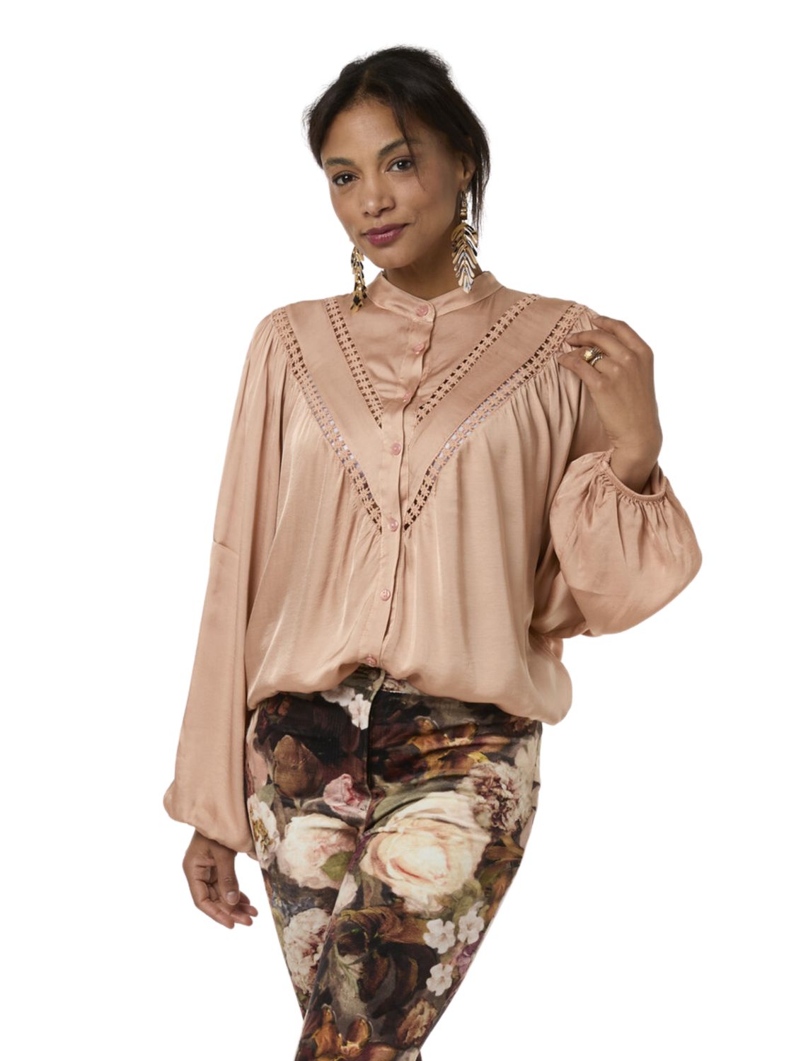 20198 Suze blush satin top | Tessa Koops 20198 Suze blush satin top | Tessa Koops