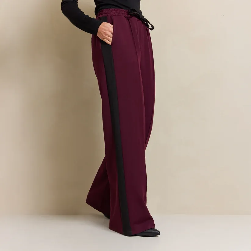 Juul & Belle Billie Pants Burgundy Black Tape Juul & Belle Billie Pants Burgundy Black Tape