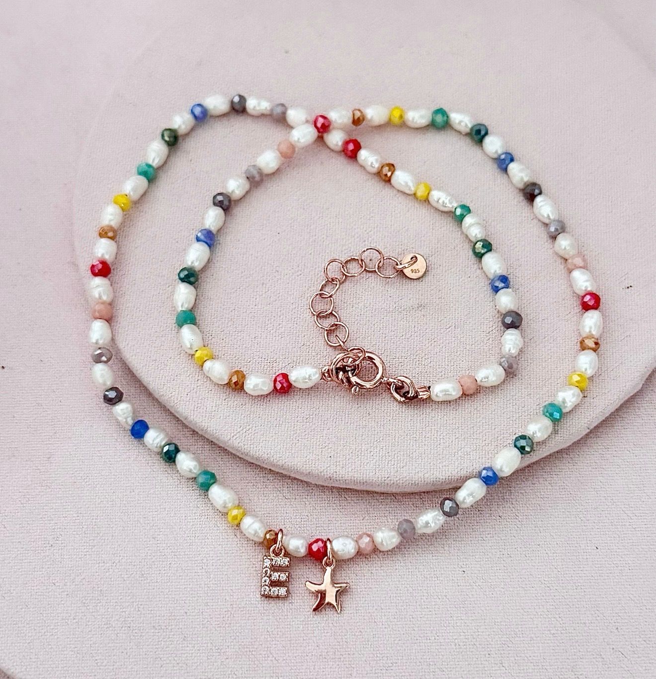 GIROCOLLO ARCOBALENO DI PERLE