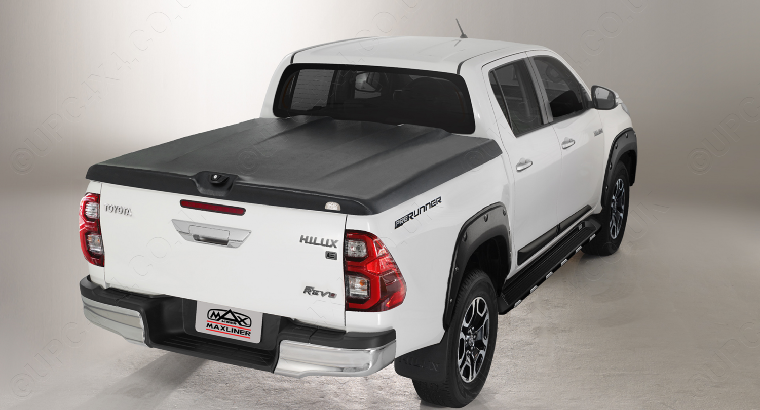 MaxCover 45 - Toyota Hilux Double Cab: Textured Black Plastic Finish