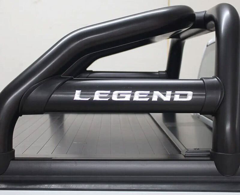 Securi-Lid Sports Bar in Black Toyota Hilux
