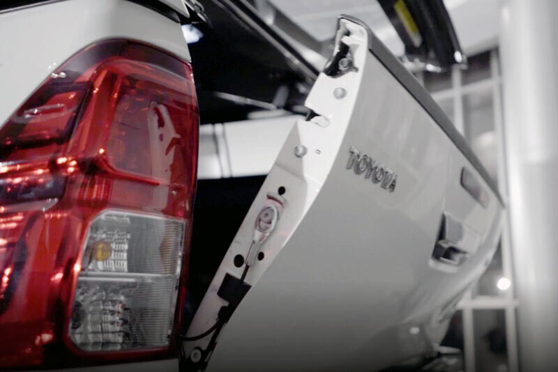 Maxliner Pick-Up Tailgate Lift - Toyota Hilux 2016+