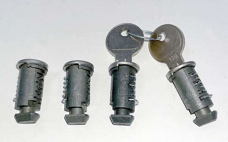 Mountain Top Roll Spare Part: Cargo Carrier Lock Barrels &amp; Keys